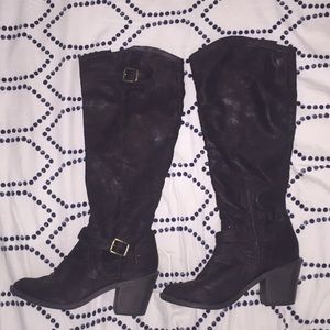 Dark brown suede boots. Size 8. Great condition